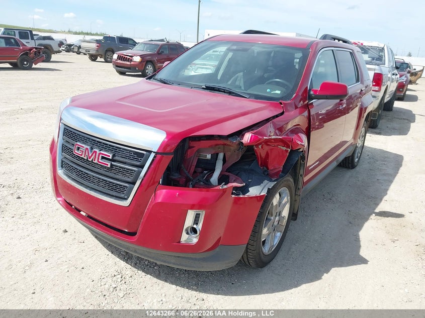 2013 GMC Terrain, Front, IAAI, VIN 2GKFLVE38D6313753 — photo 2