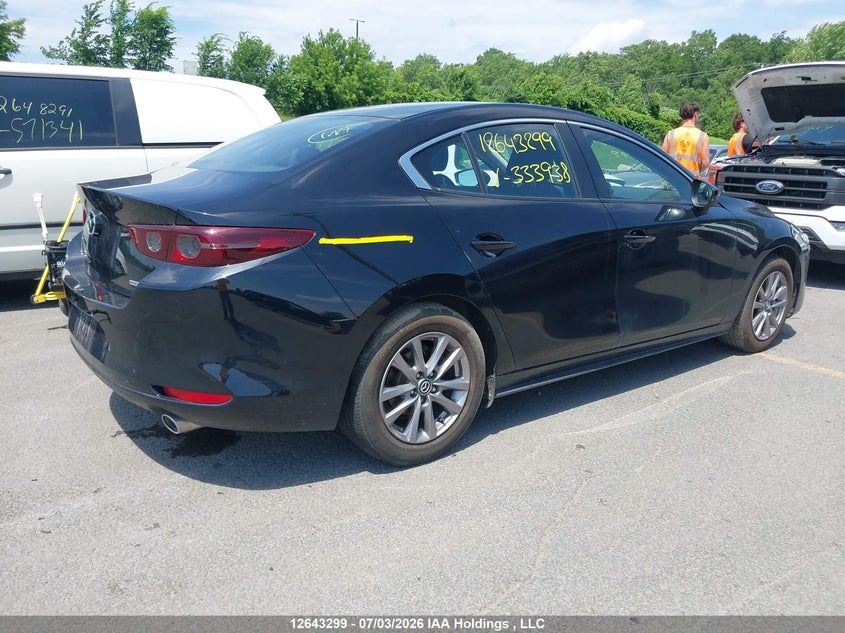 Vin: jm1bpab78m1333938, lot: 3044420, mazda mazda3 gx 20214