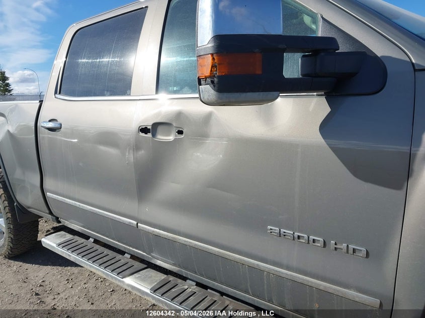 2017 GMC SIERRA 3500HD SLT PICKUP 6.6L V-8 DI, TURBO, 445HP