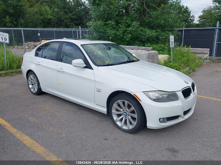 Vin: wbapk7g54bnn69830, lot: 3044560, bmw 3 series 2011 img_1