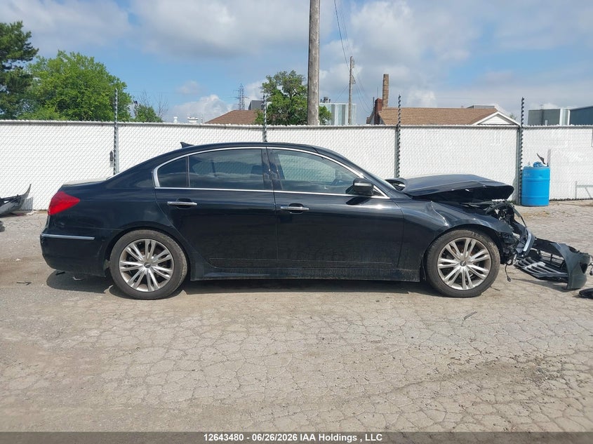 2013 Hyundai Genesis 3.8L VIN: KMHGC4DD3DU245069 Lot: 12643480