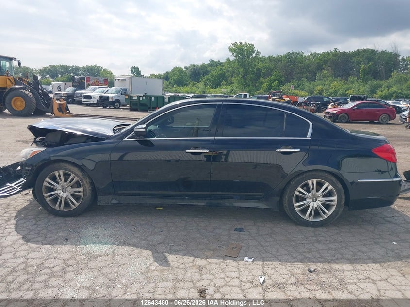 2013 Hyundai Genesis 3.8L VIN: KMHGC4DD3DU245069 Lot: 12643480