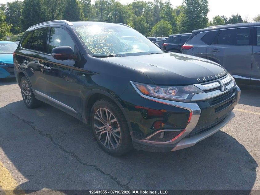 2018 Mitsubishi Outlander, Water, IAAI, VIN JA4JZ4AXXJZ602828