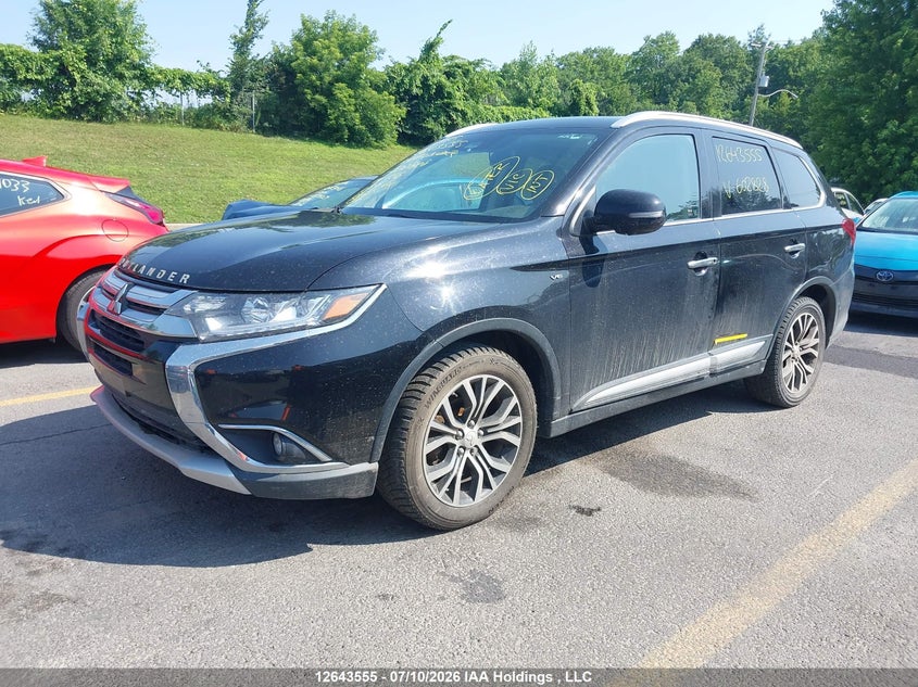 2018 Mitsubishi Outlander, Water, IAAI, VIN JA4JZ4AXXJZ602828 — photo 2