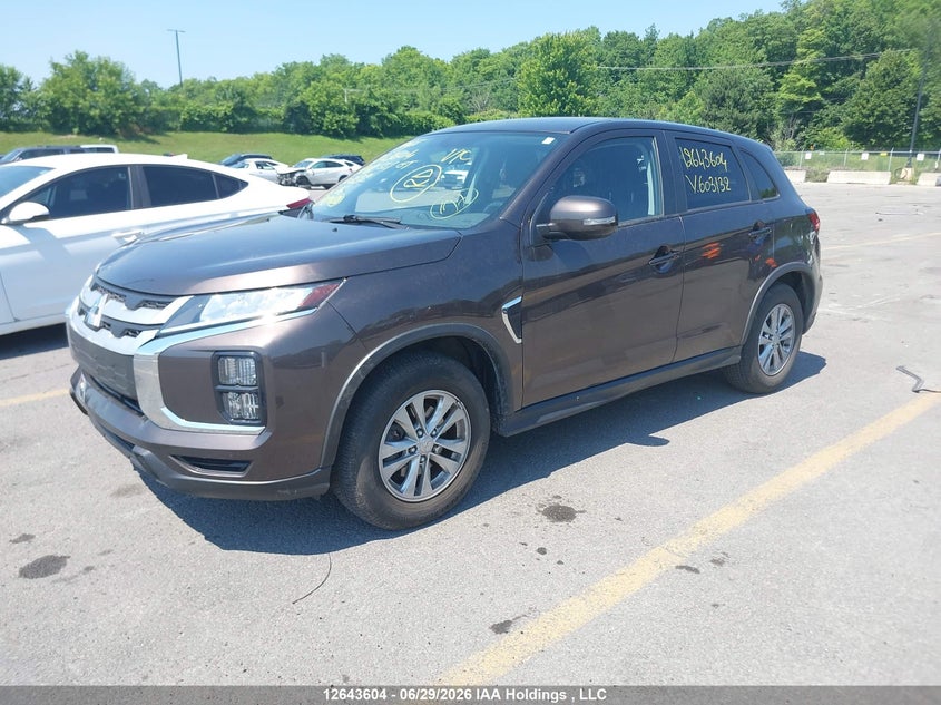 2022 Mitsubishi Rvr Se/Sel/Le/Gt, Water, IAAI, VIN JA4AJVAW1NU603132 — photo 2