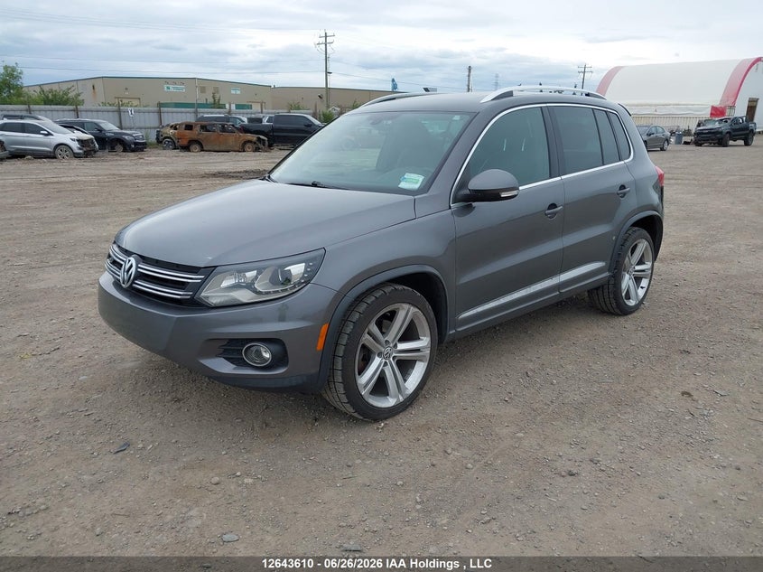 2013 Volkswagen Tiguan 2.0 Tsi Comfortline/2.0 Tsi Highline/2.0 Tsi Trendline, Удар сзади, IAAI, VIN WVGJV7AX0DW024601 — фото 2
