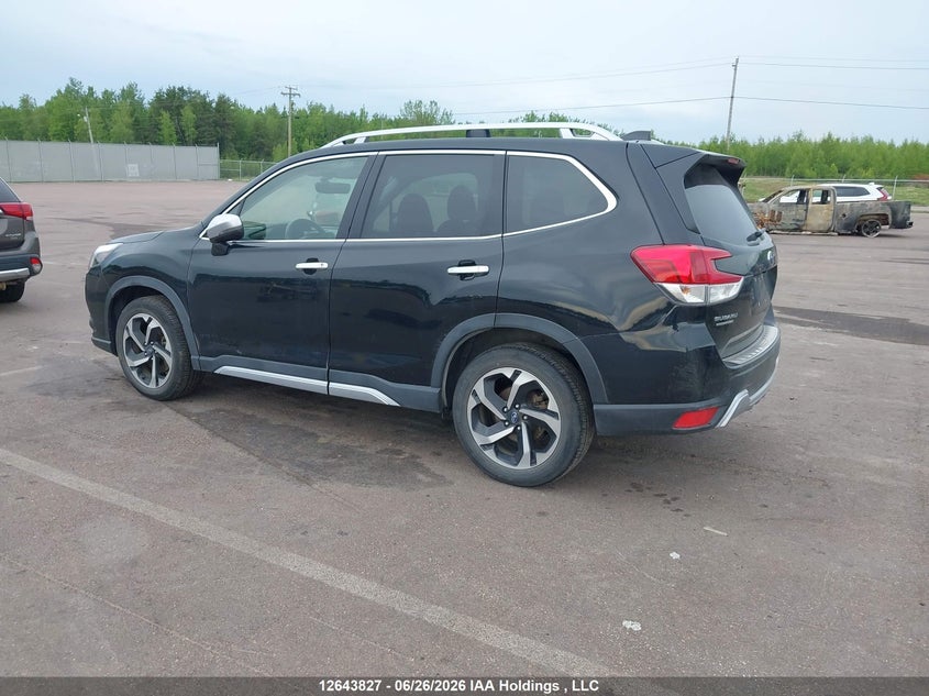 Vin: jf2skercxnh479597, lot: 3044985, subaru forester touring 20223