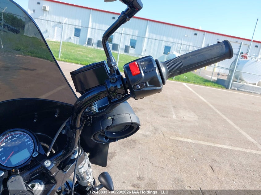 2017 Victory Motorcycles Octane VIN: 5VPFTB007H3003504 Lot: 12643833