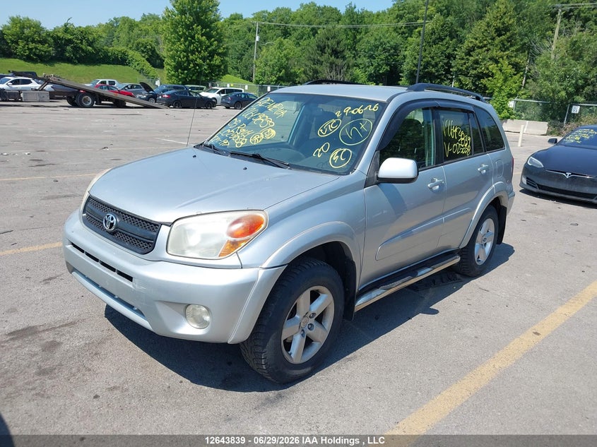 2005 Toyota RAV 4, Theft Recovery, IAAI, VIN JTEHD20V756025038 — photo 2