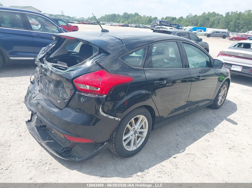 2018 Ford Focus Se VIN: 1FADP3K2XJL213640 Lot: 12643869