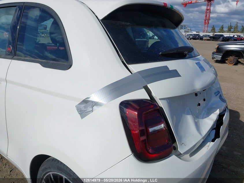 2025 Fiat 500E Bev Red VIN: ZFAFFAA43SX239608 Lot: 12614979X