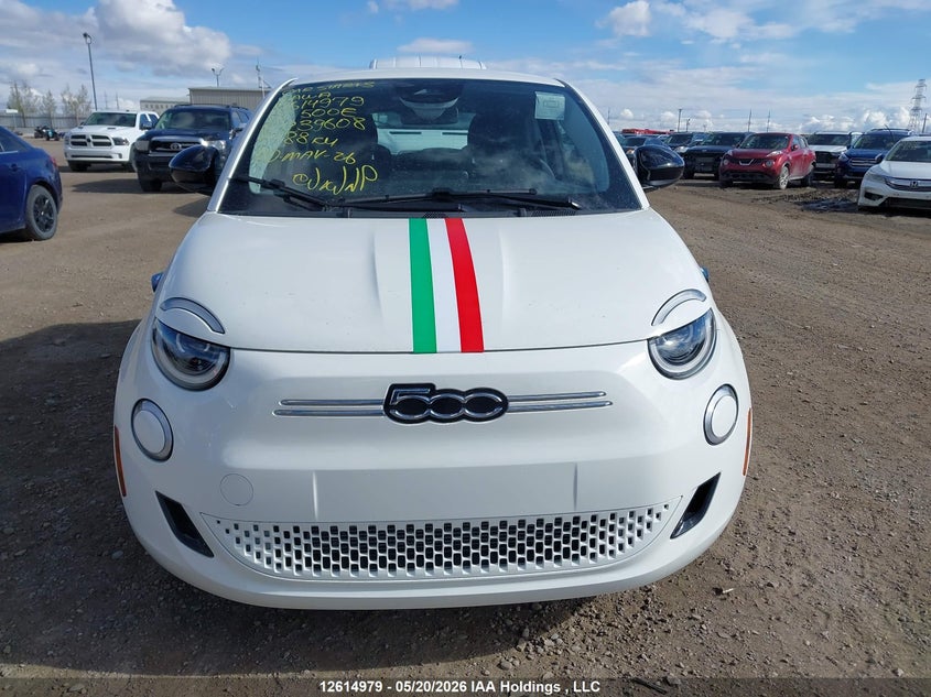 2025 Fiat 500E Bev Red VIN: ZFAFFAA43SX239608 Lot: 12614979X