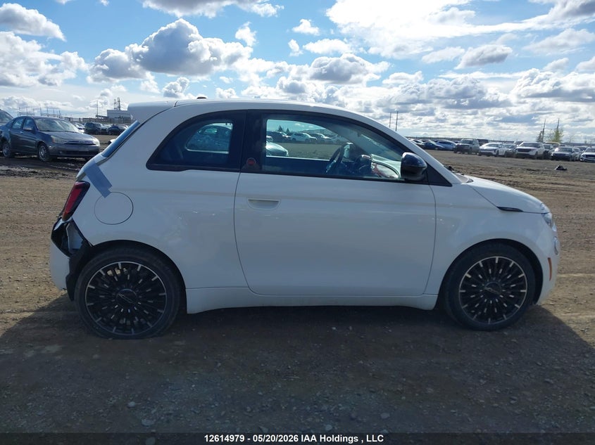 2025 Fiat 500E Bev Red VIN: ZFAFFAA43SX239608 Lot: 12614979X