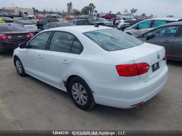 Vin: 3vw2k7aj6em305832, lot: 3045521, volkswagen jetta 2.0l trendline+ 20144