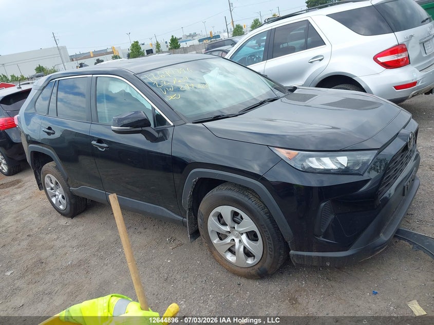 Vin: 2t3b1rfv8nc299786, lot: 3046128, toyota rav4 le 2022 img_1