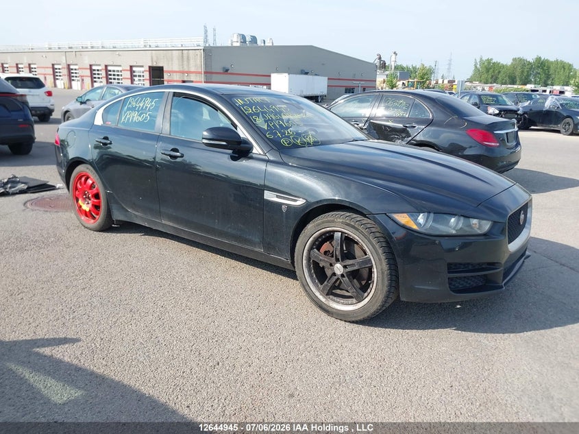 Vin: sajaj4fn4jcp19605, lot: 3046177, jaguar xe 20d premium 2018 img_1