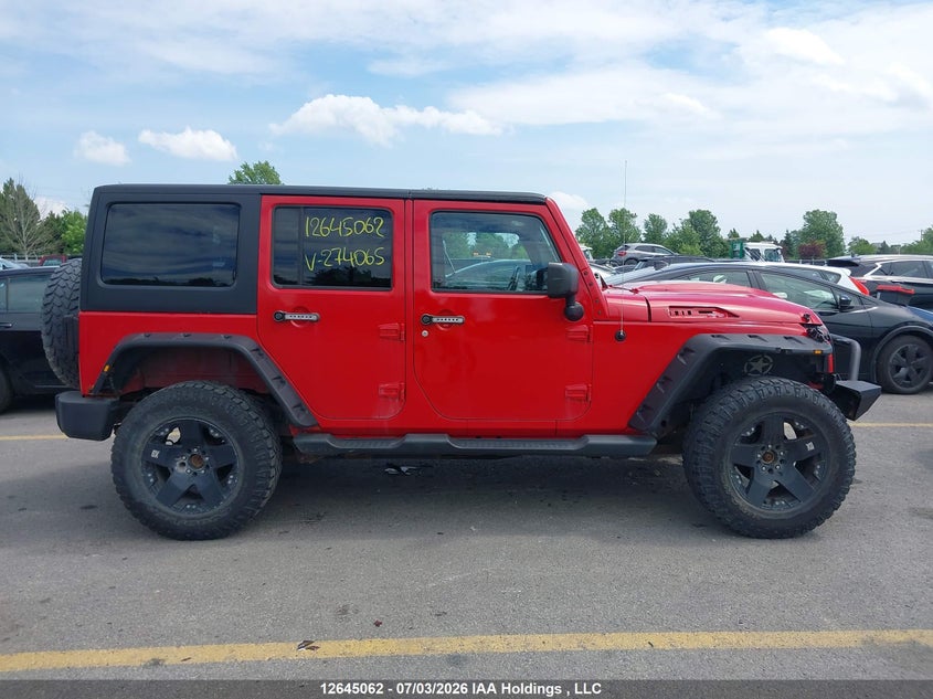 2014 Jeep Wrangler Unlimited Sport VIN: 1C4BJWDG6EL274065 Lot: 12645062