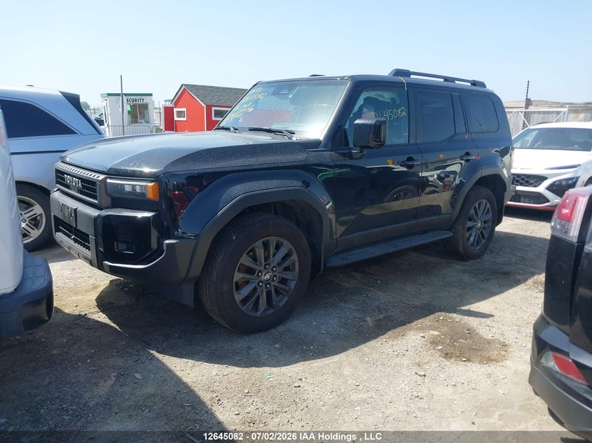 2026 Toyota Land Cruiser, Right Side, IAAI, VIN JTEABFAJ2TK052081 — photo 2
