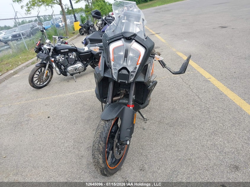 2022 KTM KTM 1290 SUPER ADVENTURE S SPORT_BIKE 2
