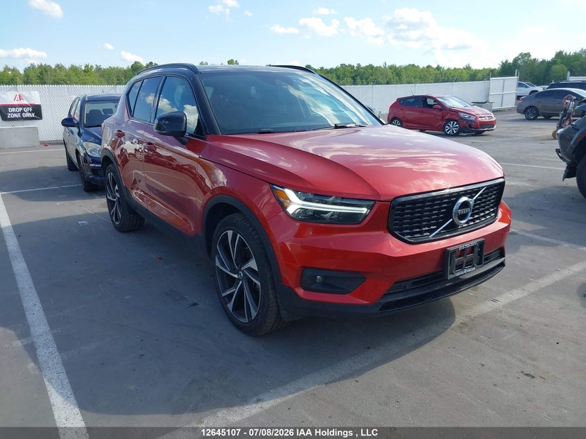 2021 Volvo Xc40 T5 R-Design VIN: YV4162UM1M2516726 Lot: 12645107
