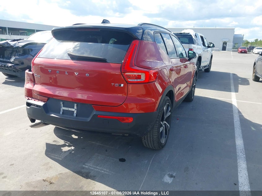 2021 Volvo Xc40 T5 R-Design VIN: YV4162UM1M2516726 Lot: 12645107