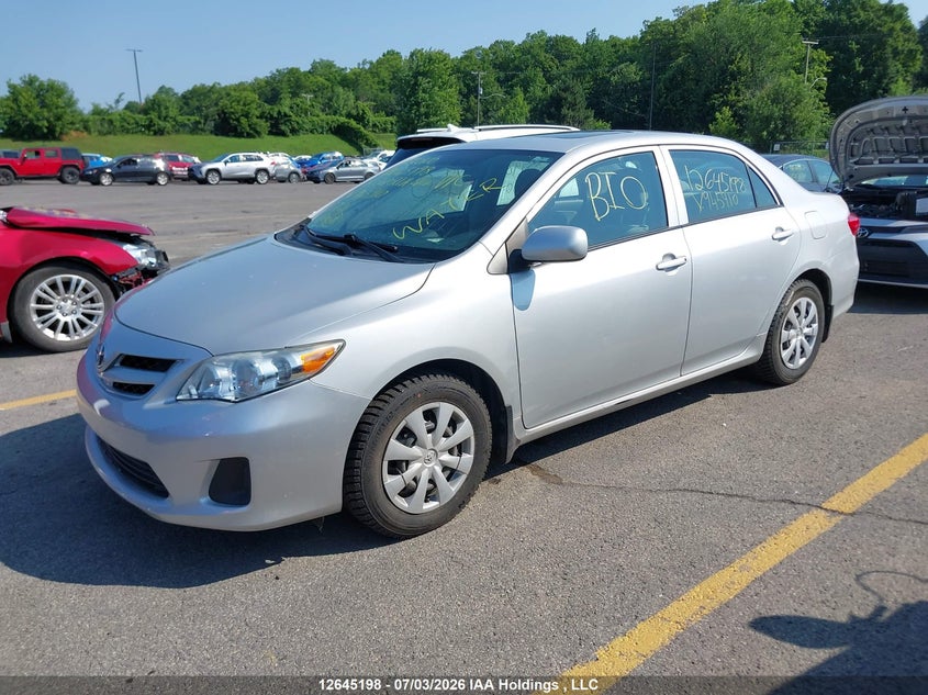 Vin: 2t1bu4ee0dc945910, lot: 3046453, toyota corolla s/le 20132