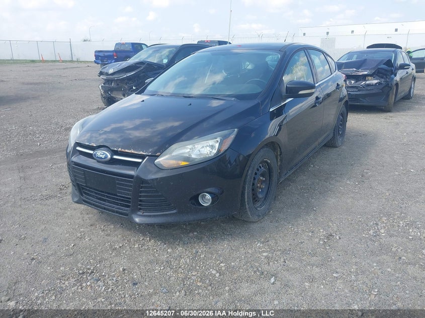 2012 Ford Focus, Right Side, IAAI, VIN 1FAHP3N27CL280602 — photo 2