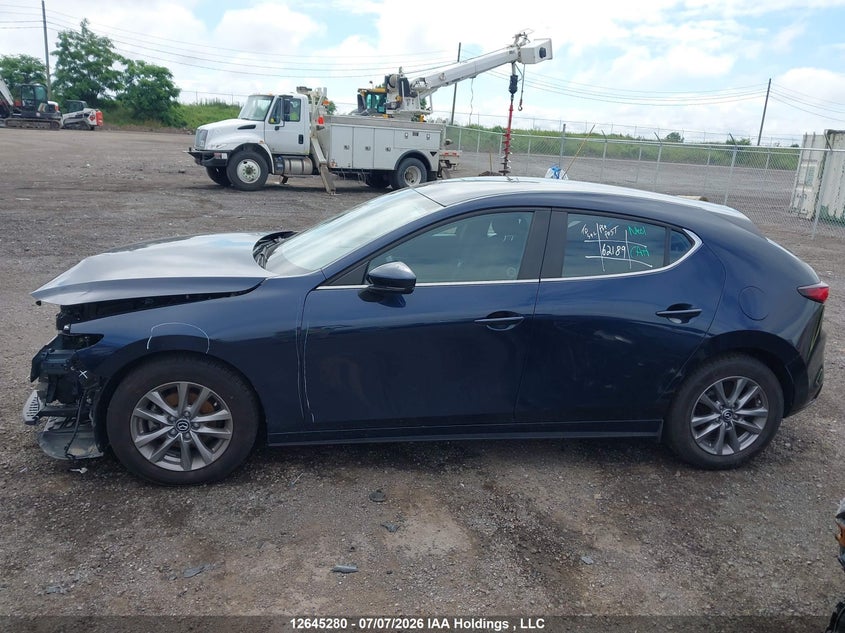2022 Mazda 3 Select VIN: JM1BPAK7XN1501497 Lot: 12645280