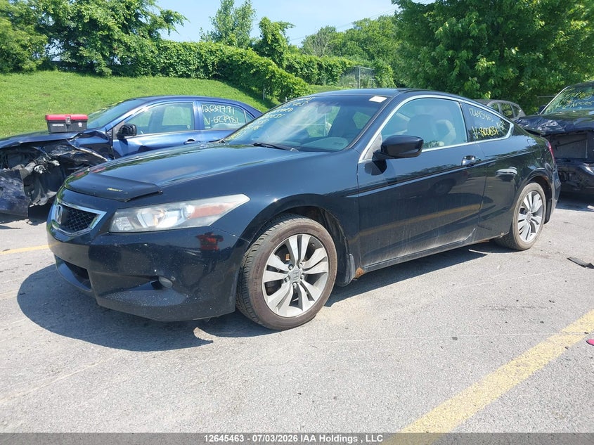 2008 Honda Accord, Charity, IAAI, VIN 1HGCS12828A800631 — photo 2