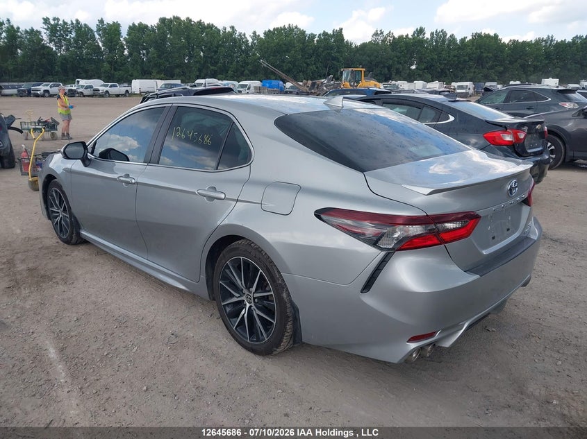2022 Toyota Camry VIN: 4T1B21HK1NU018212 Lot: 12645686