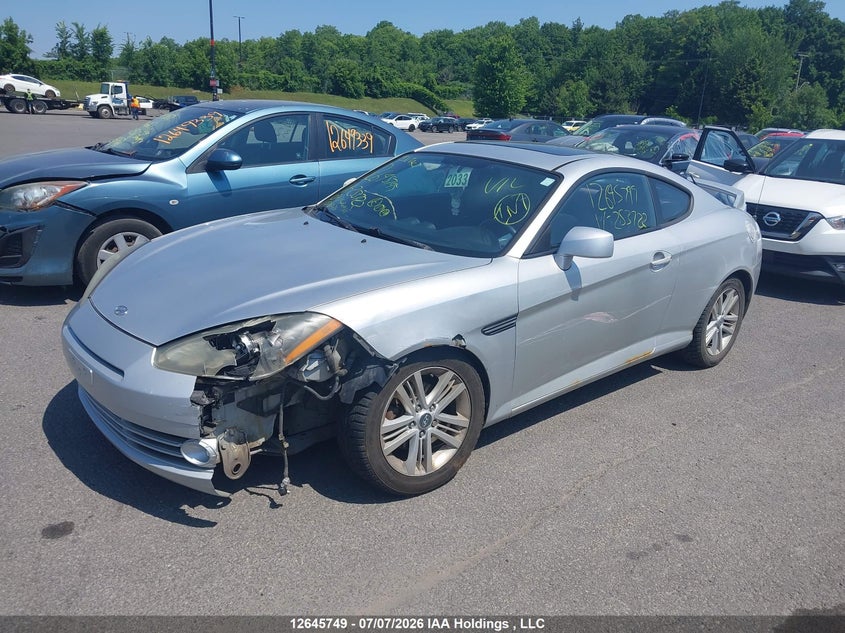 2007 Hyundai Tiburon Gs, Front, IAAI, VIN KMHHM65D17U253722 — photo 2