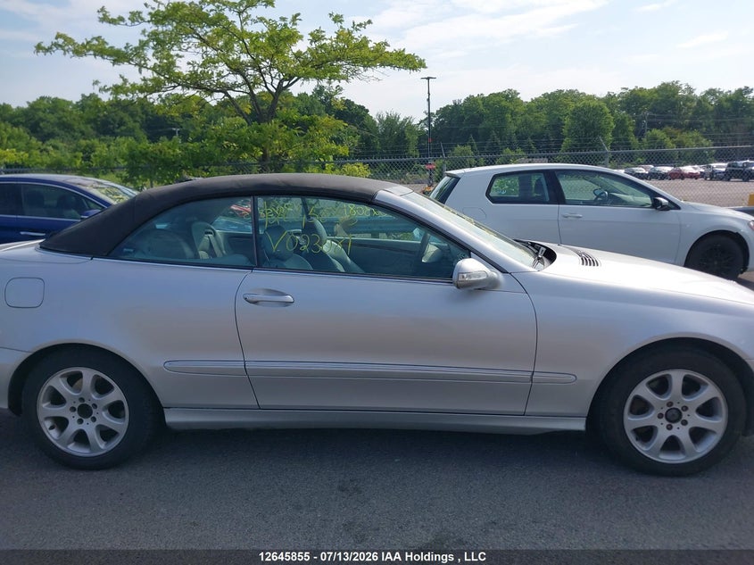 2004 Mercedes-Benz Clk 320 VIN: WDBTK65G34T023081 Lot: 12645855