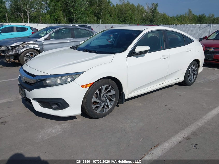 2018 Honda Civic, Затопление, IAAI, VIN 2HGFC2F67JH024481 — фото 2