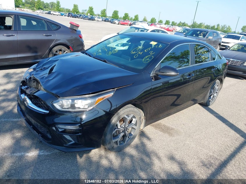 2021 Kia Forte, Front, IAAI, VIN 3KPF54AD1ME298141 — photo 2