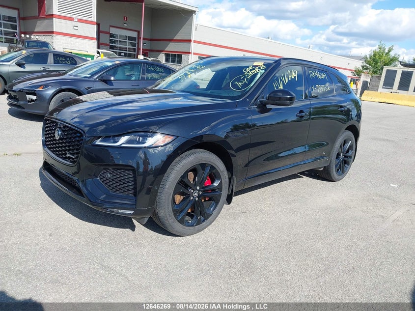 2025 Jaguar F-Pace, Right Side, IAAI, VIN SADCT2FU7SA753732 — photo 2