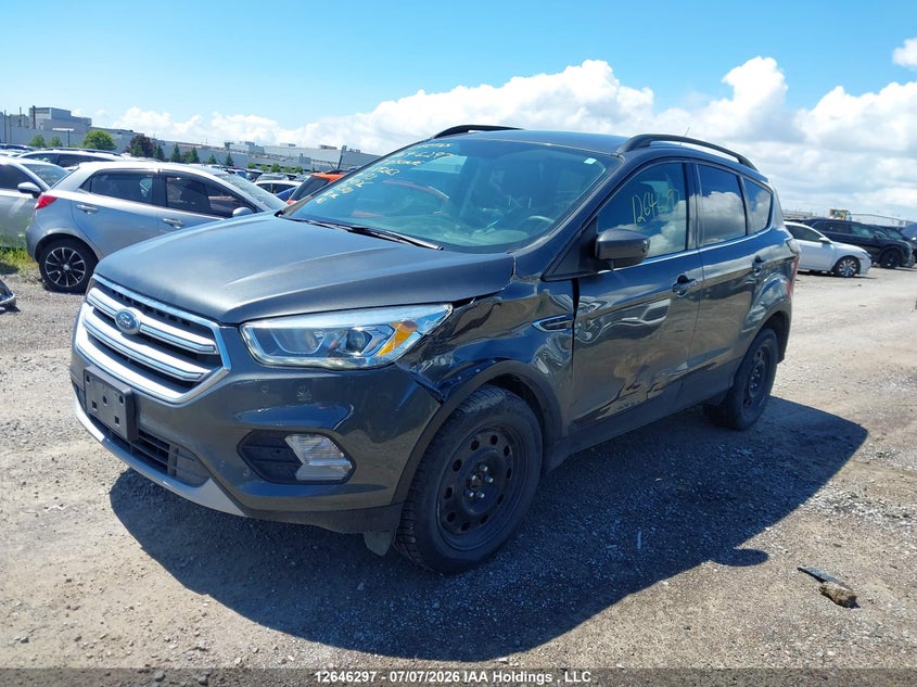 Vin: 1fmcu9g96hub92163, lot: 3047609, ford escape se 20172
