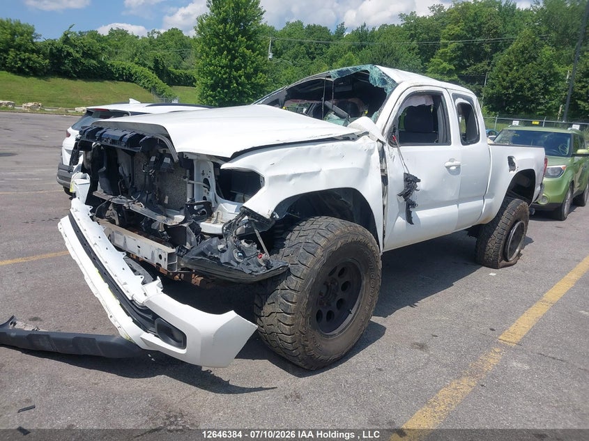 2016 Toyota Tacoma Sr5/Trd Off Road, All Over, IAAI, VIN 5TFSZ5AN4GX010151 — photo 2