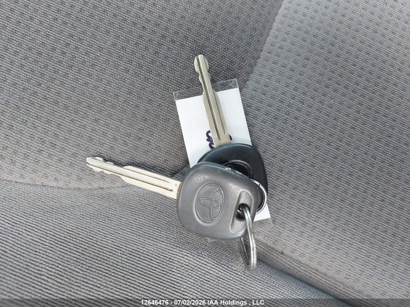 2004 TOYOTA SIENNA VAN 3.3L V-6 DOHC, VVT, 230HP