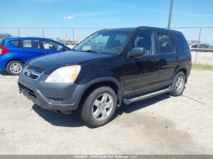 2002 Honda CR-V, Front, IAAI, VIN JHLRD78832C812900 — photo 2