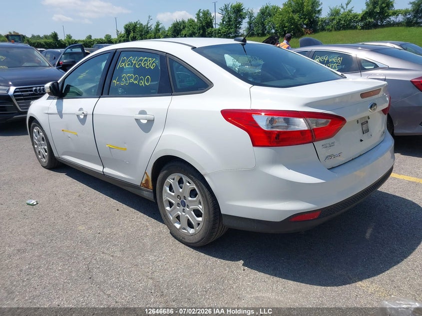 Vin: 1fadp3f23el352220, lot: 3048045, ford focus se 20143