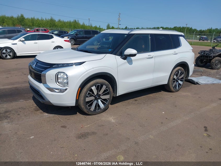 2025 Mitsubishi Outlander Gt Premium S-Awc/Gt S-Awc, Удар ззаду, IAAI, VIN JA4J4WA88SZ624301 — фото 2