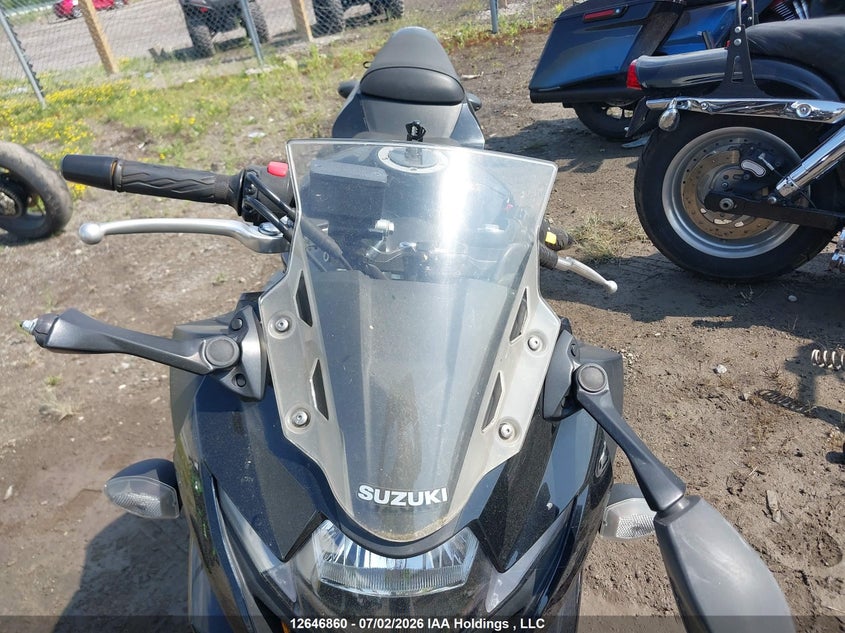 2018 SUZUKI GSX SPORT_BIKE 2