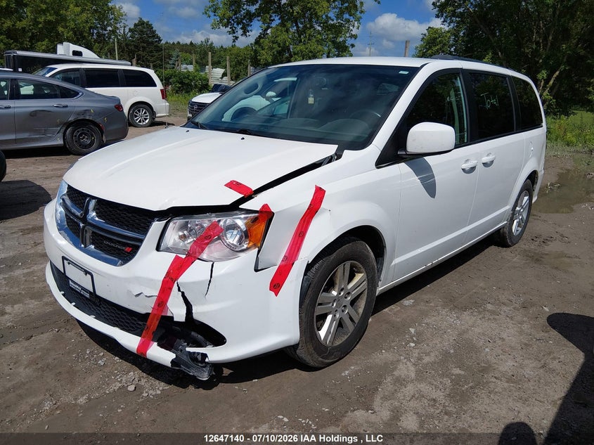 2018 Dodge Caravan, Front, IAAI, VIN 2C4RDGDG5JR288357 — photo 2