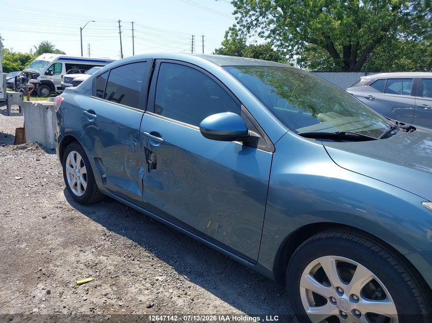 2011 Mazda 3 I VIN: JM1BL1VFXB1370517 Lot: 12647142