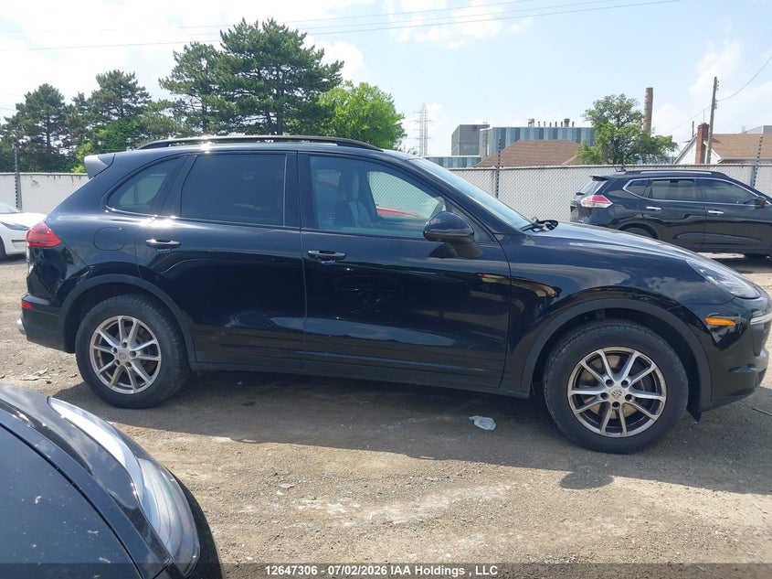 2017 Porsche Cayenne Platinum Edition VIN: WP1AA2A21HKA81151 Lot: 12647306