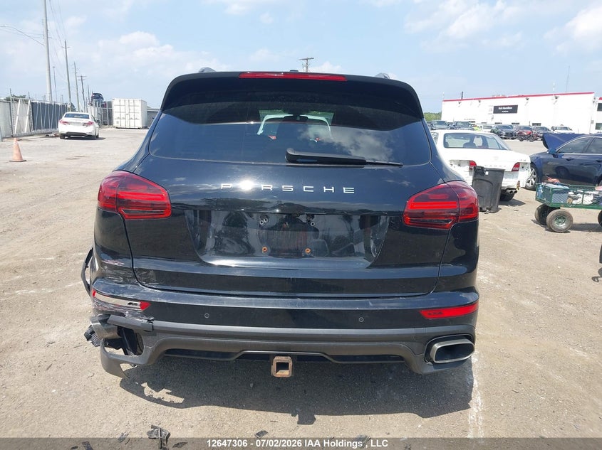 2017 Porsche Cayenne Platinum Edition VIN: WP1AA2A21HKA81151 Lot: 12647306