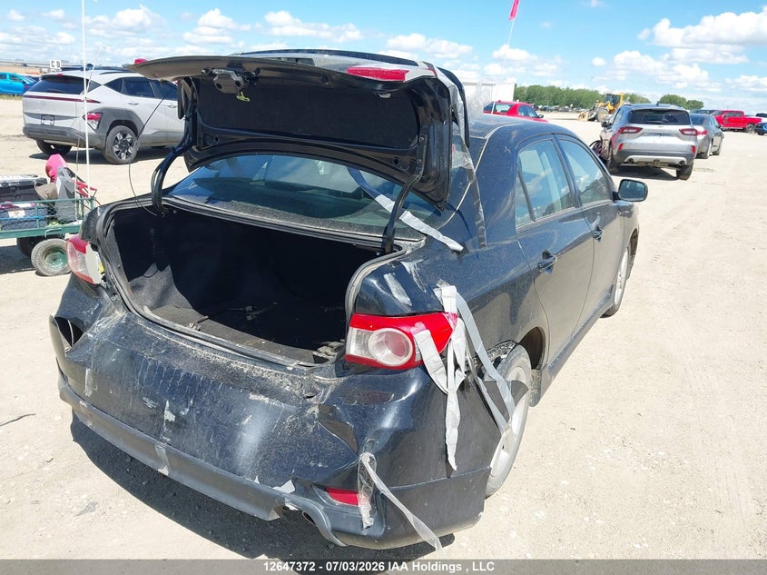 Vin: 2t1bu4ee6dc038224, lot: 3048832, toyota corolla s/le 20134