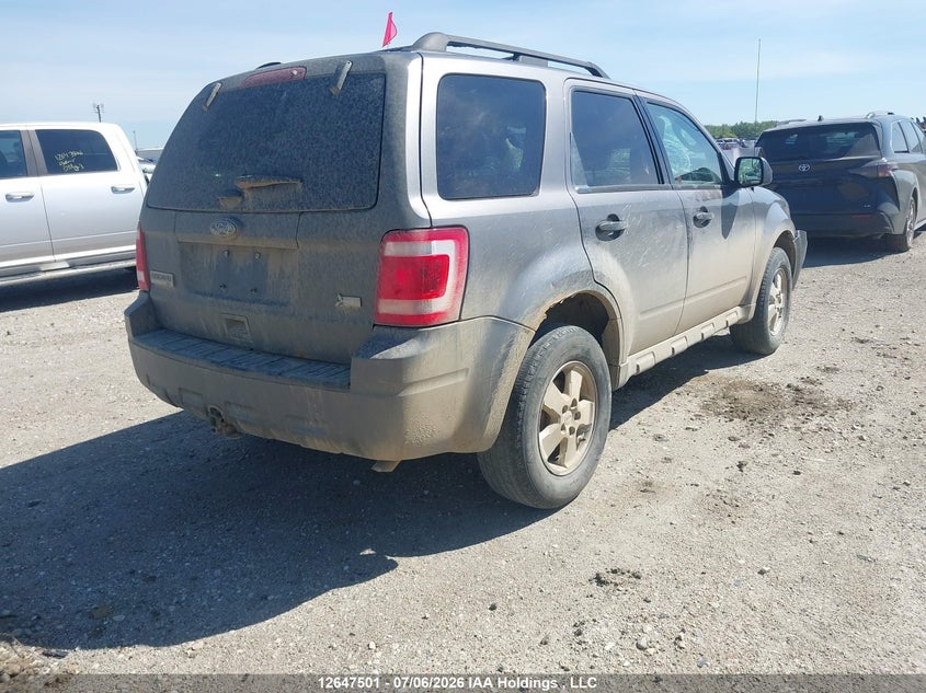 Vin: 1fmcu9dg2cka45684, lot: 3048970, ford escape xlt 20124