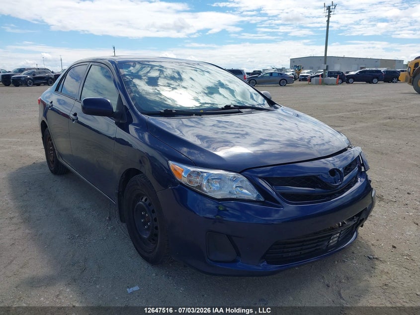 Vin: 2t1bu4ee0dc013562, lot: 3048985, toyota corolla ce 2013 img_1