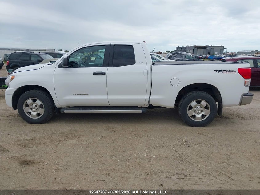 2010 Toyota Tundra Double Cab Sr5 VIN: 5TFUM5F10AX015528 Lot: 12647767